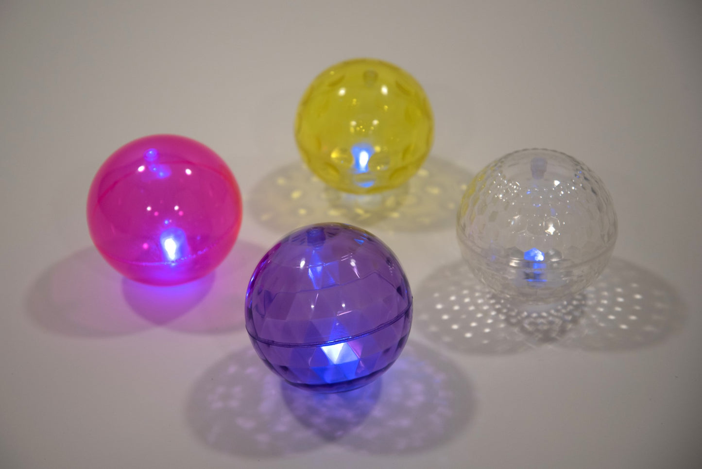 Tickit - Sensorische Flashing Licht Ballen Texture 4 stuks