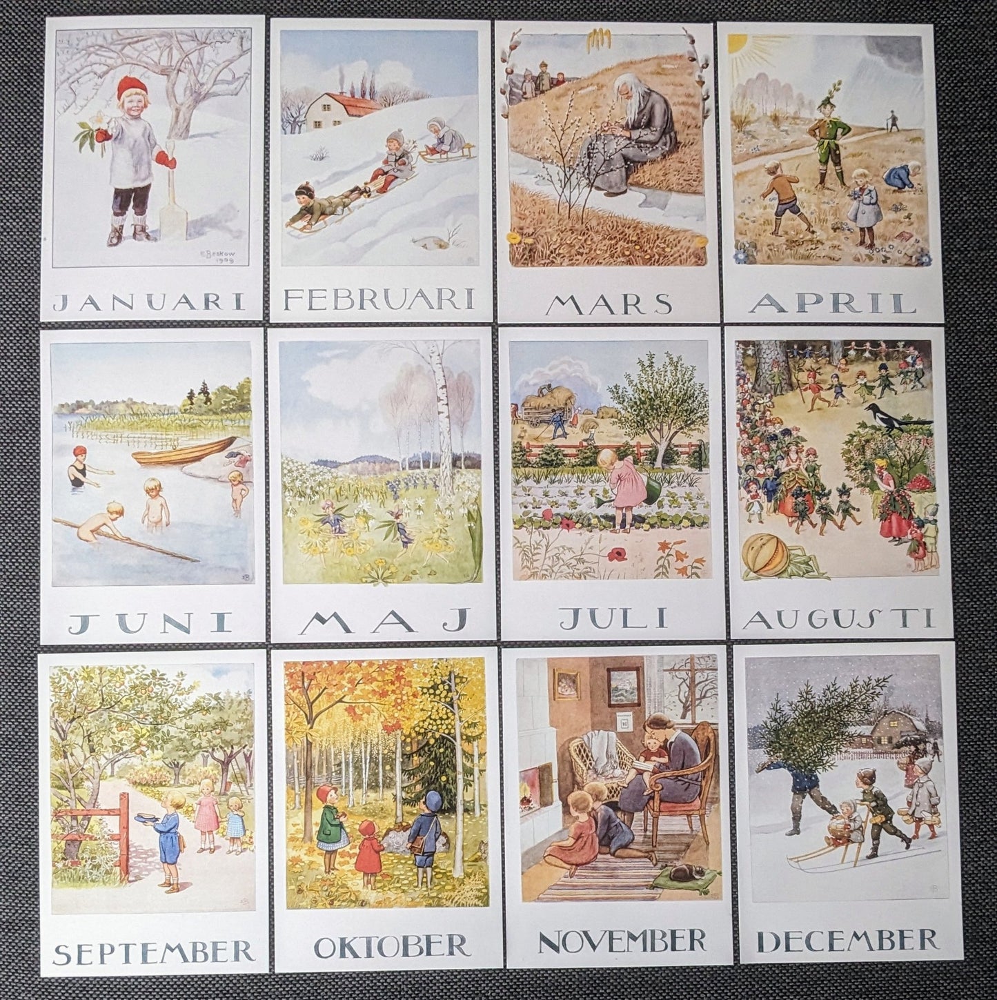 Hjelm Förlag - Elsa Beskow 12 Maandkaarten set - "Het Jaar Rond" - Playlaan