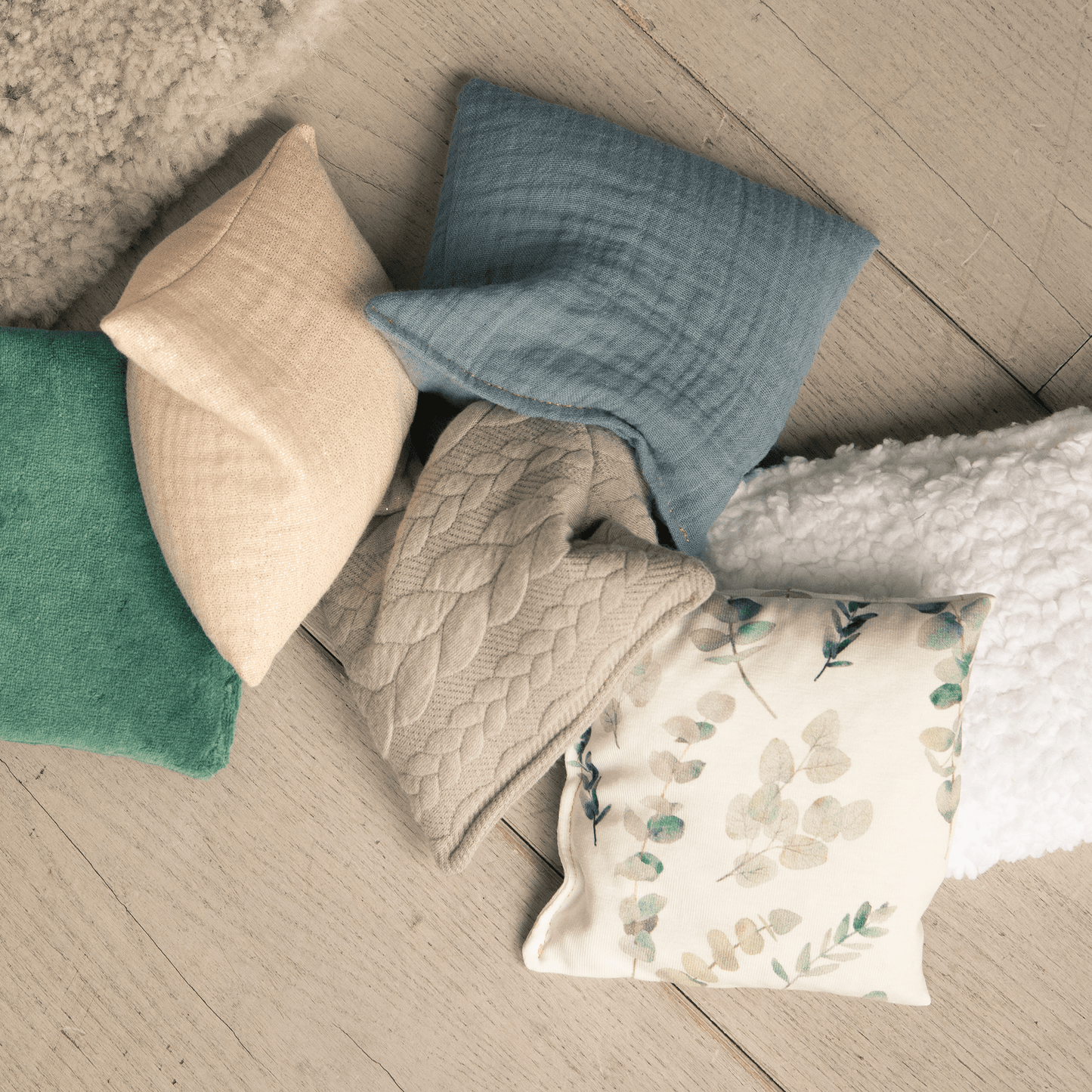 Little Botanic label - Sensorische Pittenzakjes - Jeans - Playlaan