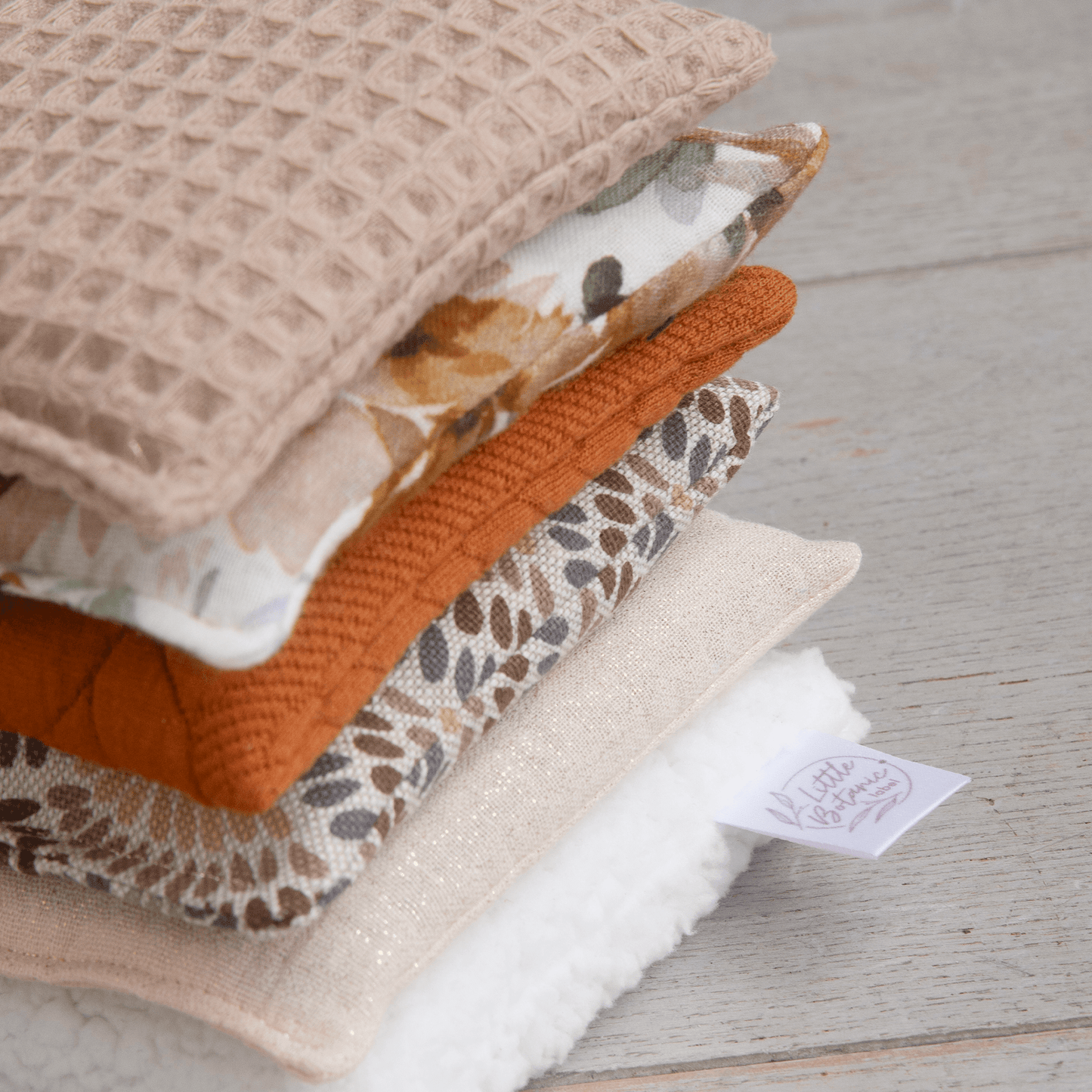 Little Botanic label - Sensorische Pittenzakjes - Terra - Playlaan