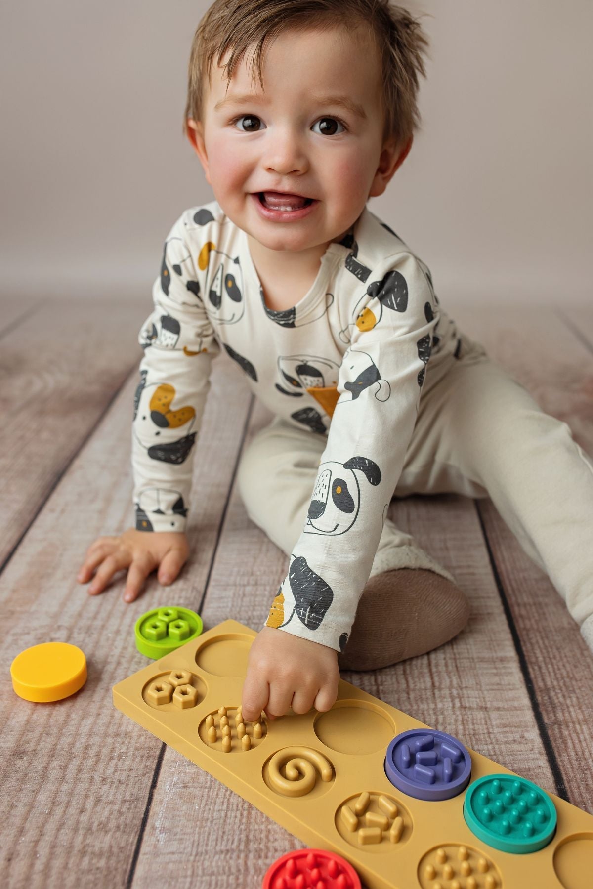 Mom's Care - Mom's Care - Sensorische puzzels - XL wielen - Playlaan