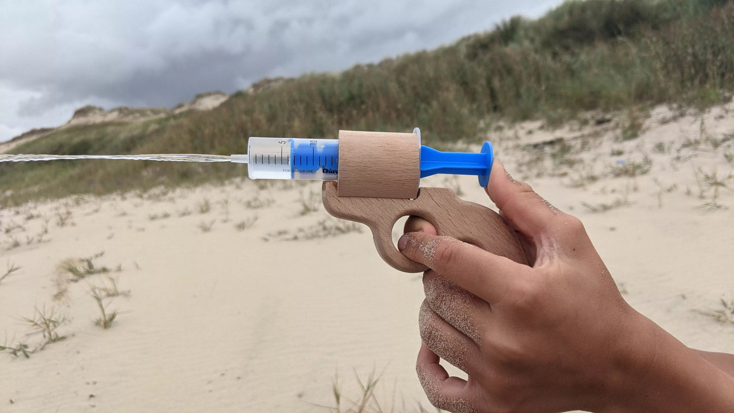 Neue Freunde - Aqua Joe - Wasserpistole - Playlaan