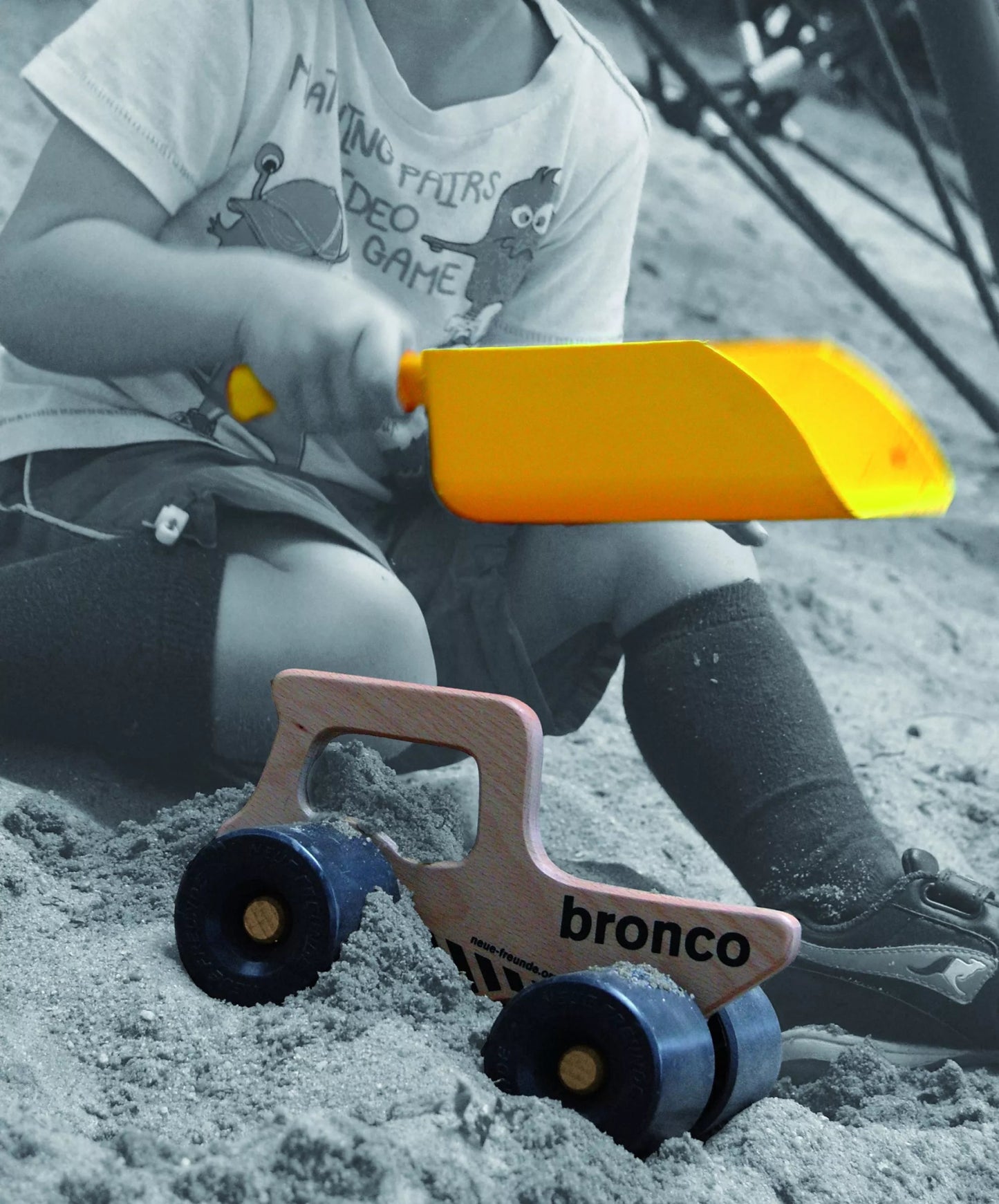 Neue Freunde - Bronco - Shovel Vrachtwagen Hout - Playlaan