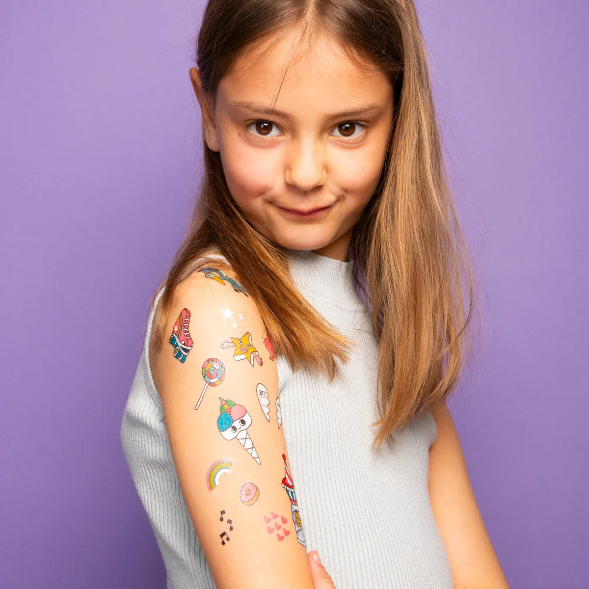 Omy - Omy - TATTOOS - LILY - Playlaan