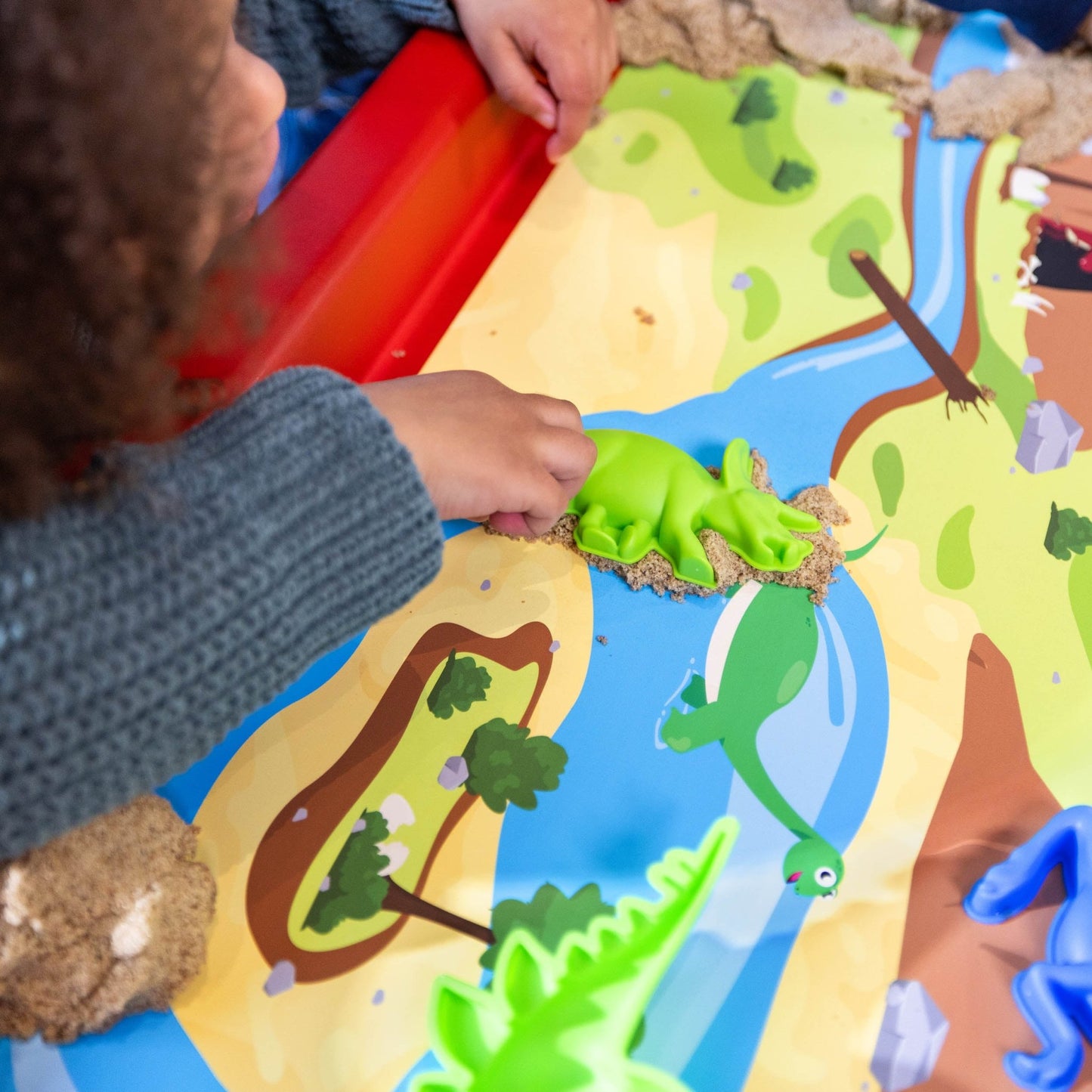 Playhouse - Play Tray Set - Zee & Dino Speelfiguren + Speelmat + Magic Sand + Mallen - Playlaan