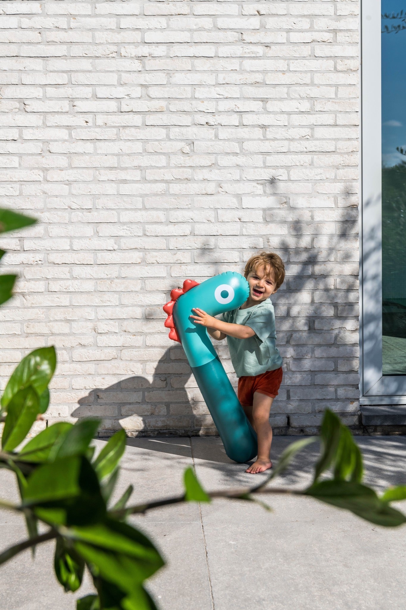 Quut - Quut - Opblaasbaar Dino Noodle Friends - Playlaan