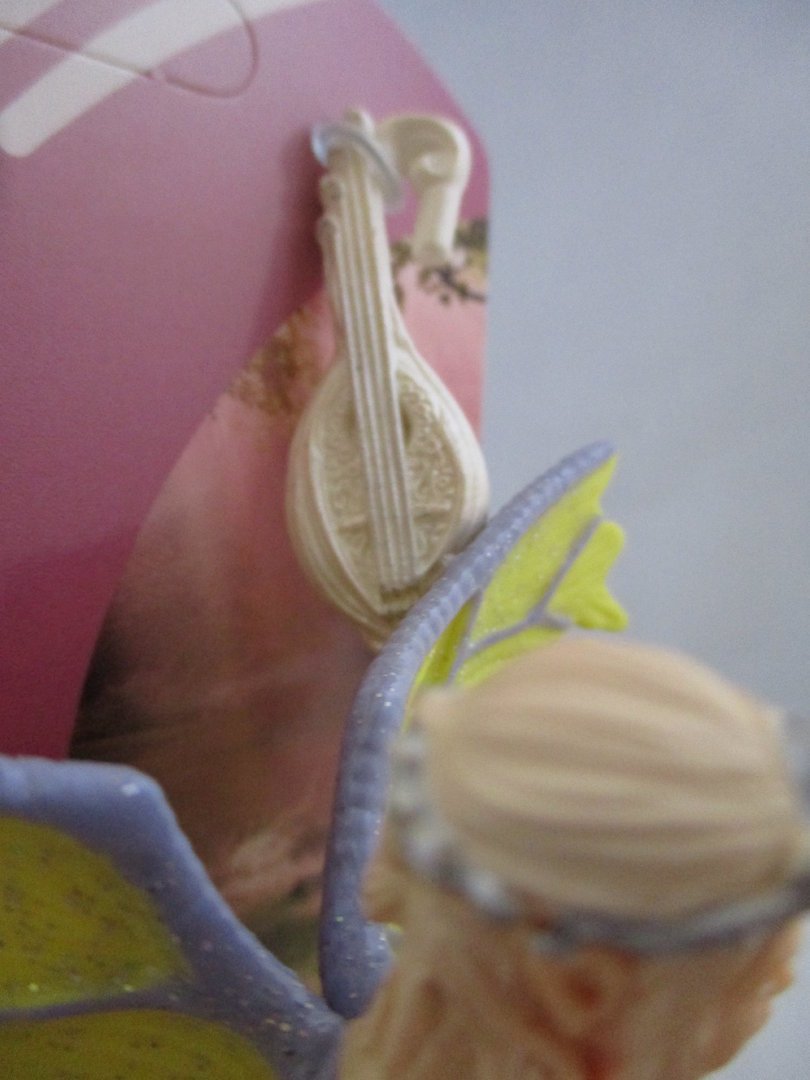 Schleich - Speelfiguren Sera in Feestelijke Kleding - Playlaan