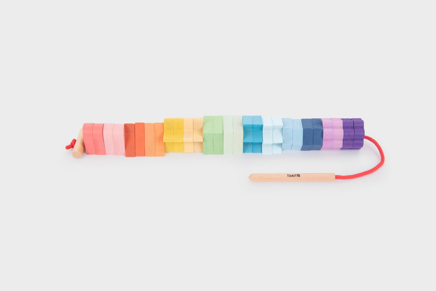 Tickit - RAINBOW WOODEN LACING SHAPES 28st - Playlaan