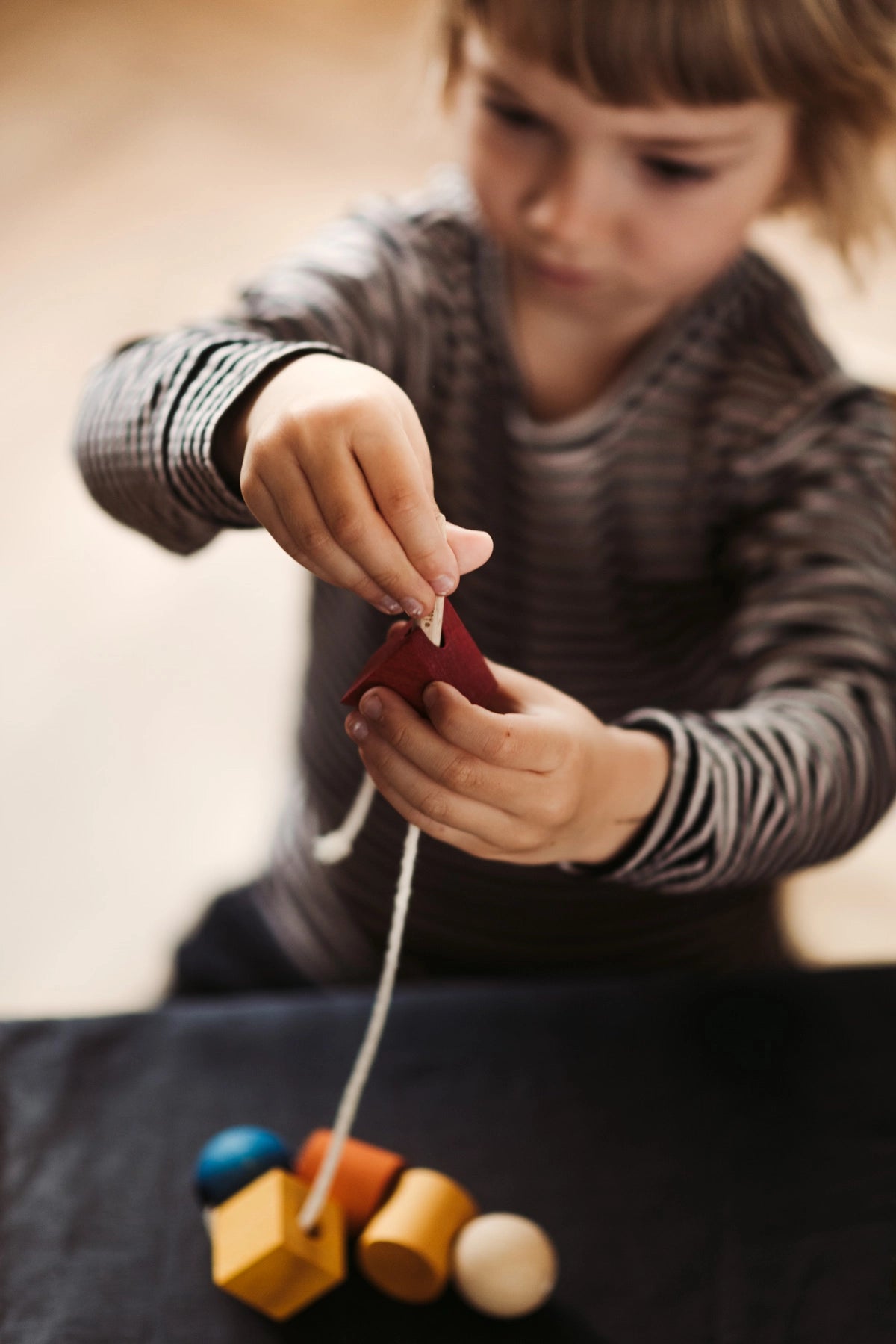 Wooden Story - Montessori Wooden Needle - Playlaan