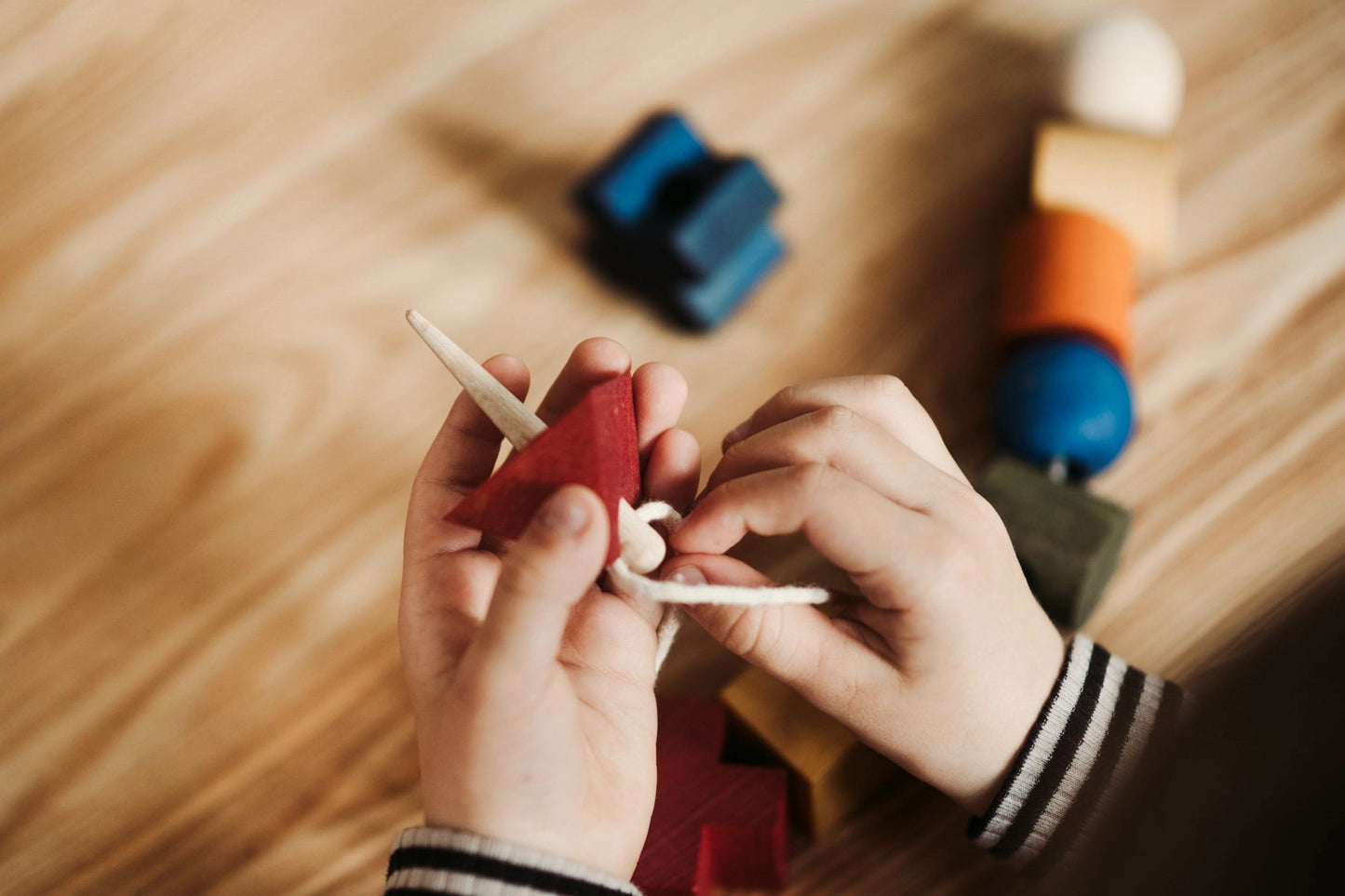Wooden Story - Montessori Wooden Needle - Playlaan