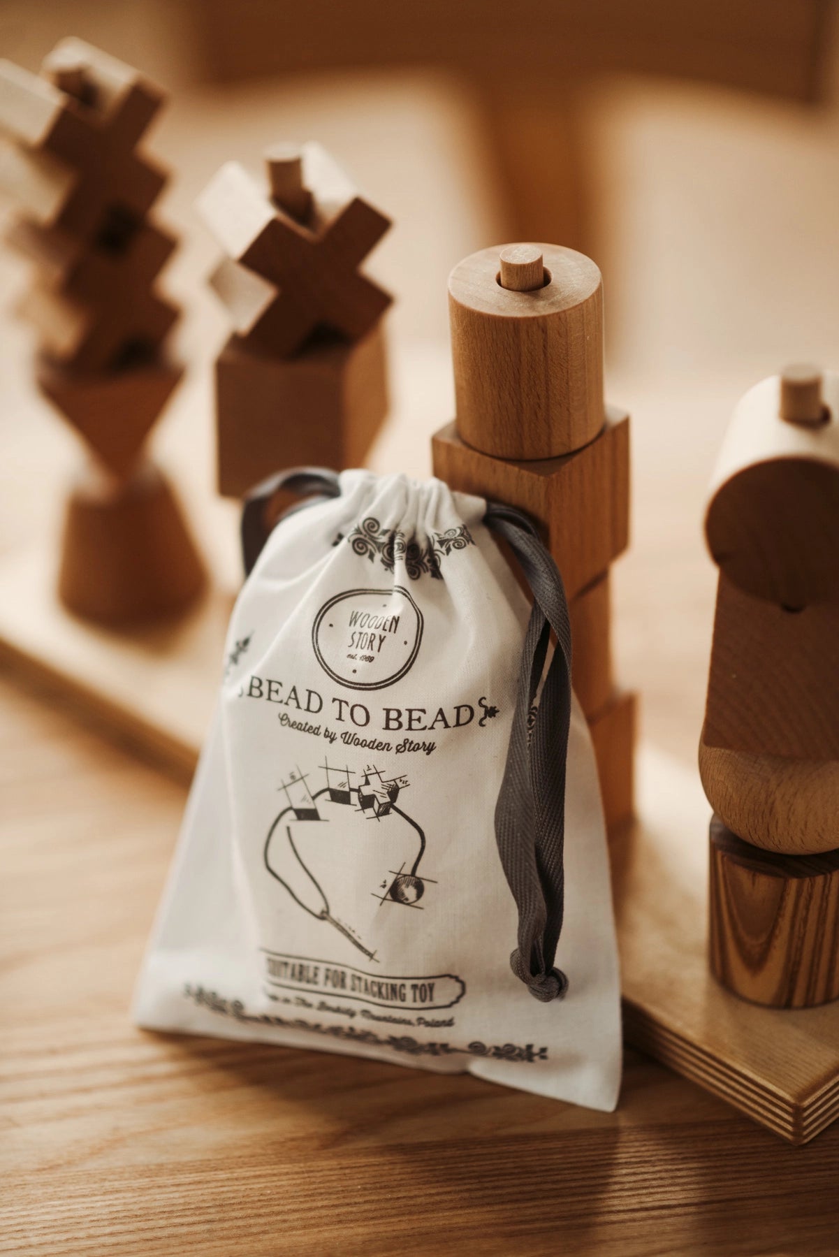 Wooden Story - Montessori Wooden Needle - Playlaan