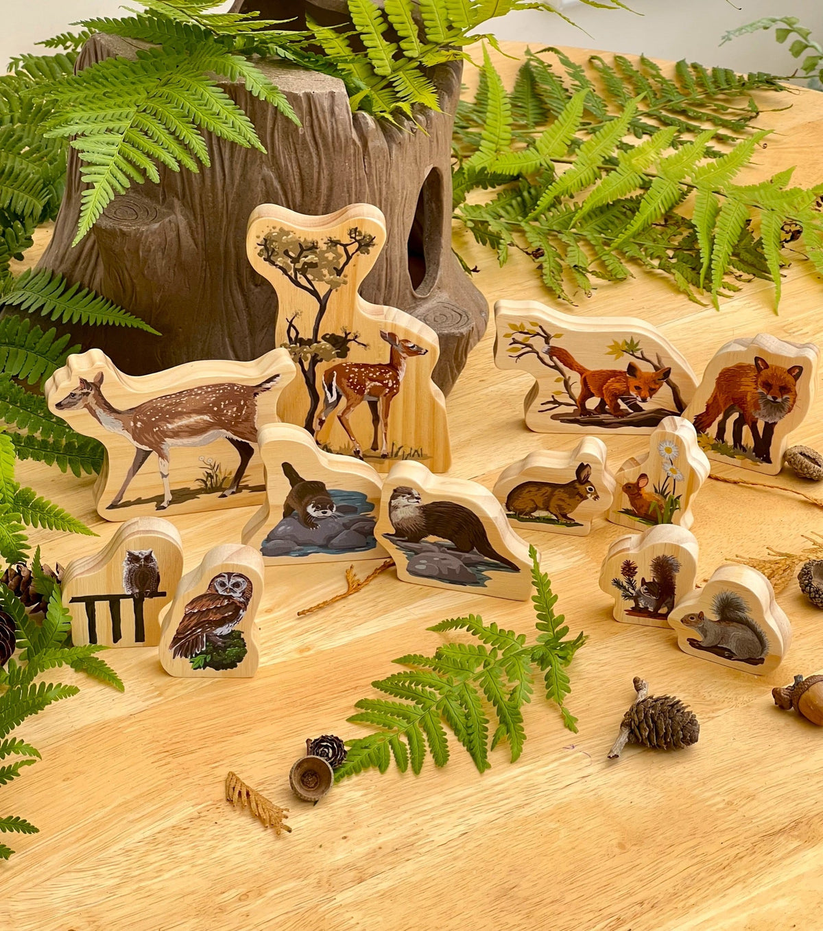 Yellow Door - Yellow Door - Woodland Animal Families Wooden Characters - Playlaan