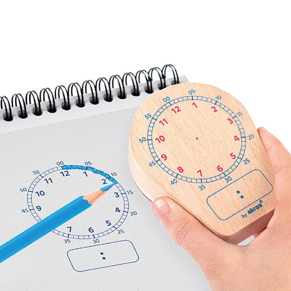Akros - Maxi-Stamp: What Time Is It? - Playlaan