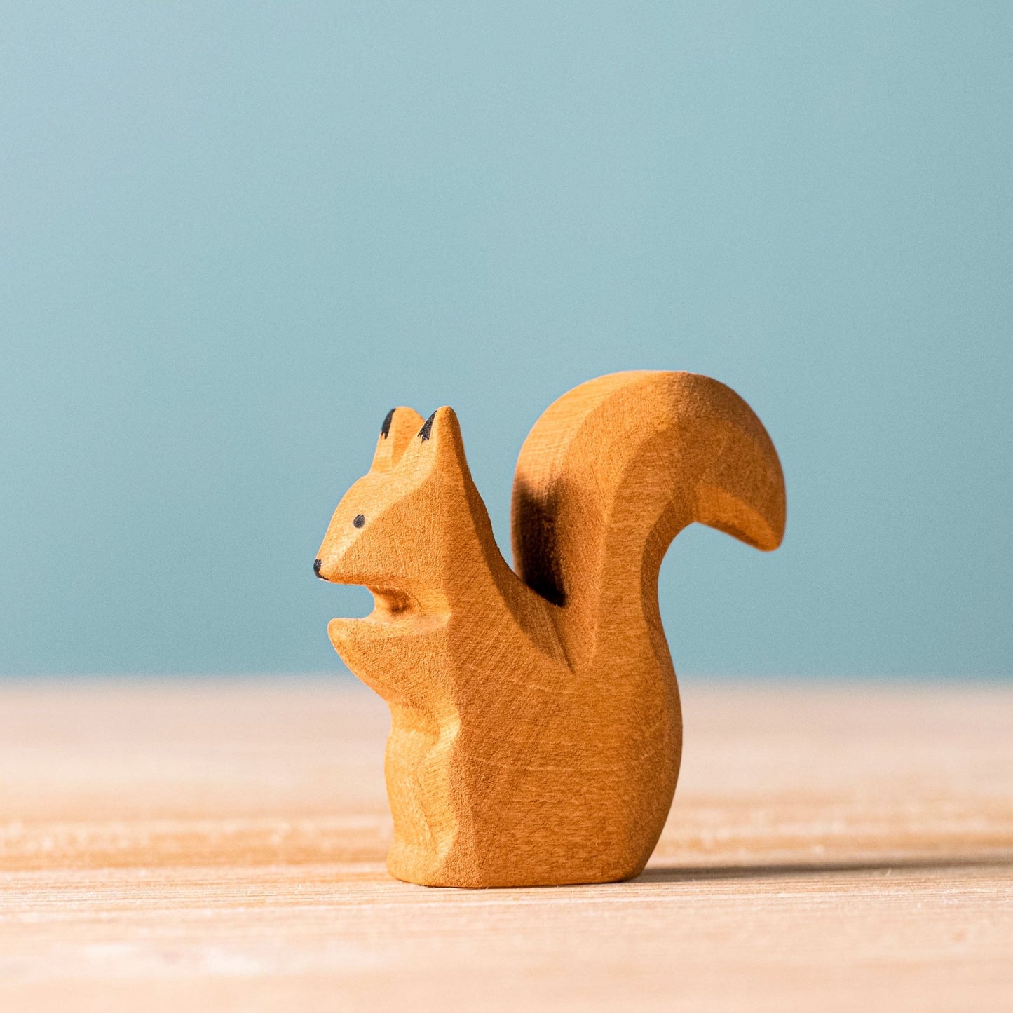 Bumbu Toys - Eekhoorn zittend - Playlaan