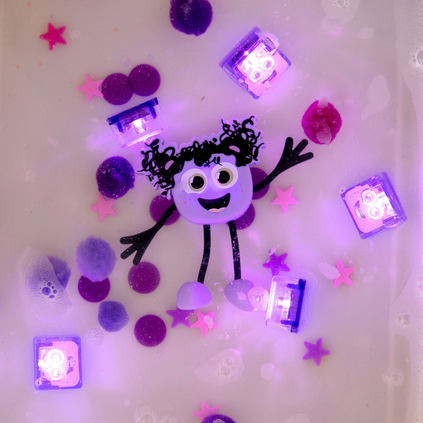 Glo Pals - Glo Pals Light Up Character - Lumi - Playlaan