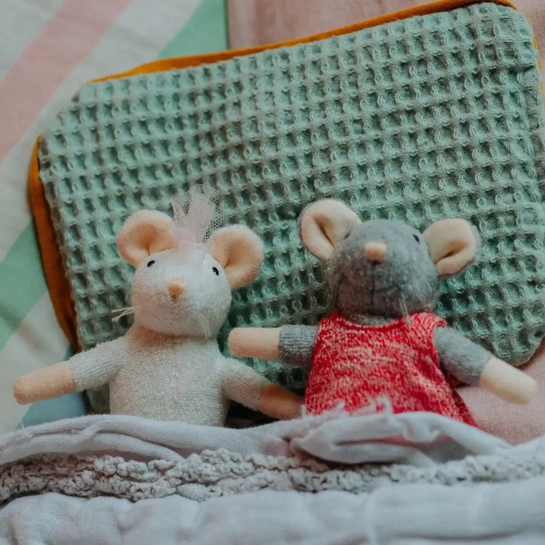 Het Muizenhuis - Kids Plush Toy - Mouse Ella (12Cm) - Playlaan