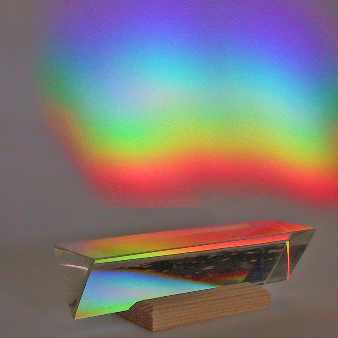 Kraul - Een stukje regenboog - acryl prisma, klein - Playlaan