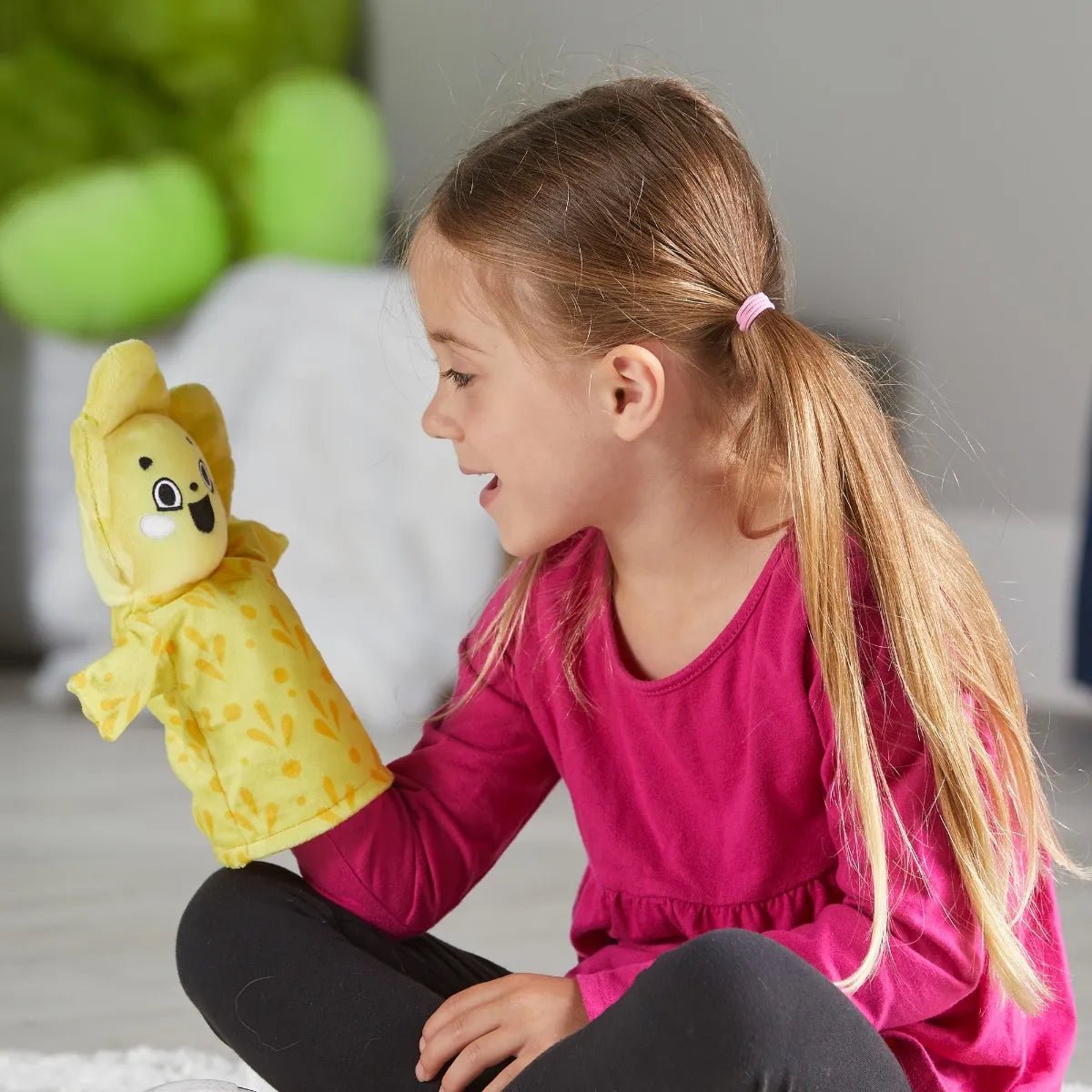 Learning Resources - Feelings Family - Handpoppen set van 5 - Playlaan
