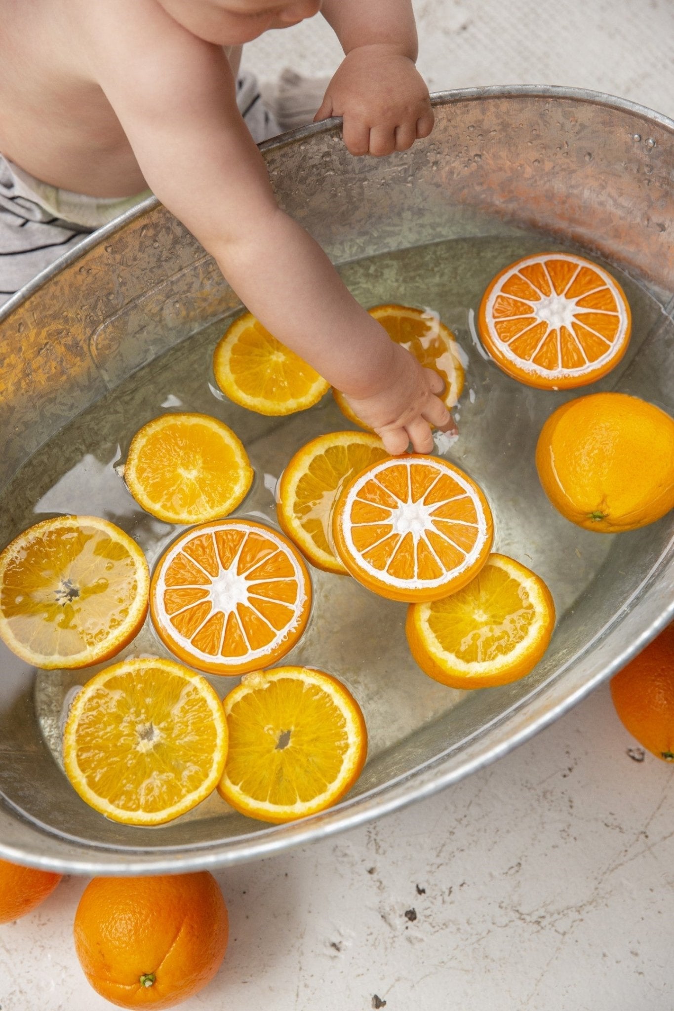 Oli&Carol - Clementino The Orange - Playlaan