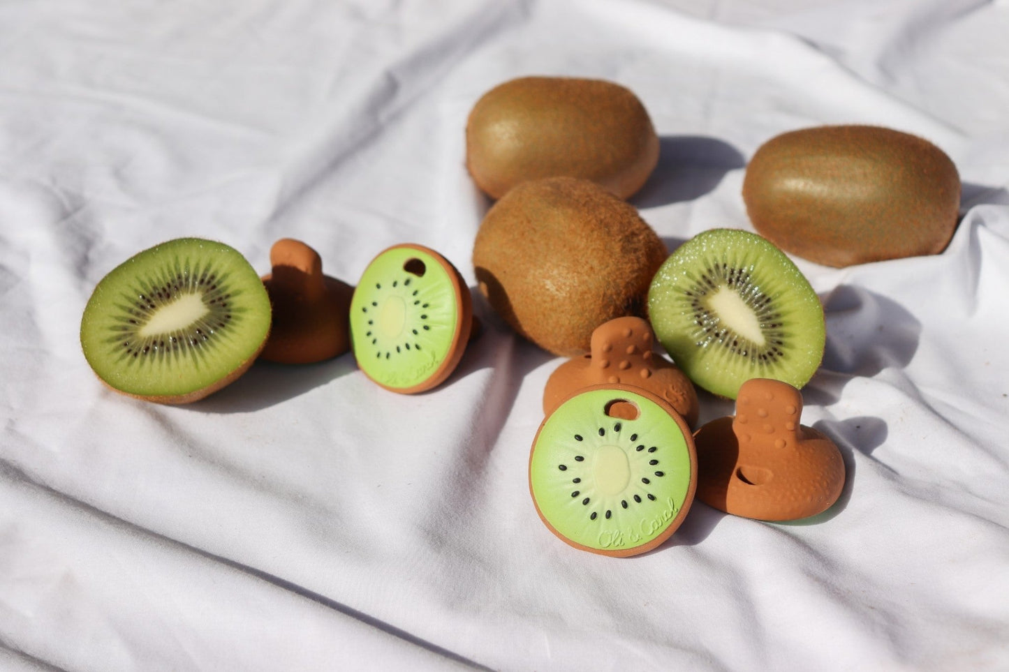 Oli&Carol - Jose Antonio The Kiwi - Playlaan
