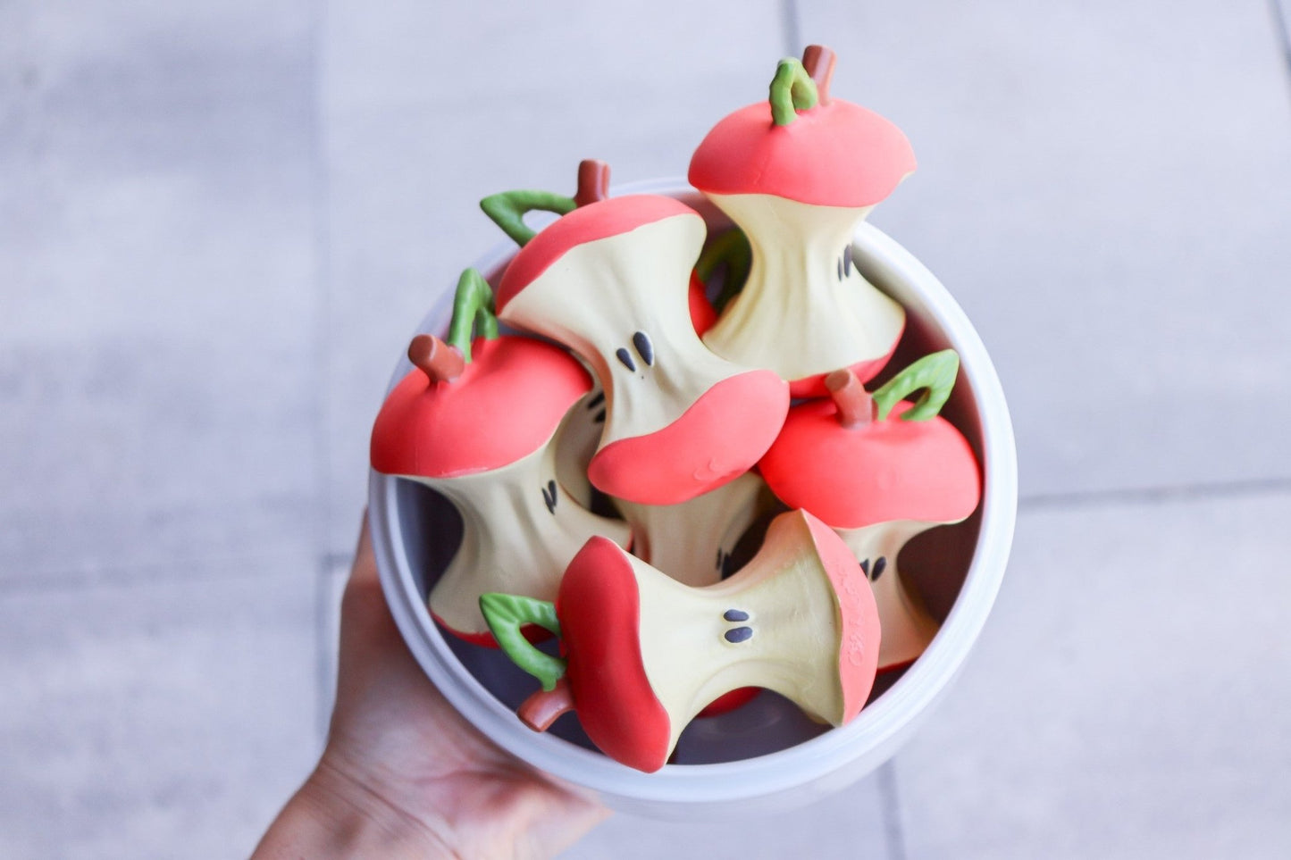 Oli&Carol - Pepa The Apple - Playlaan
