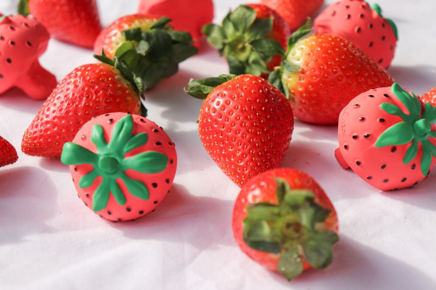 Oli&Carol - Sweetie The Strawberry - Playlaan