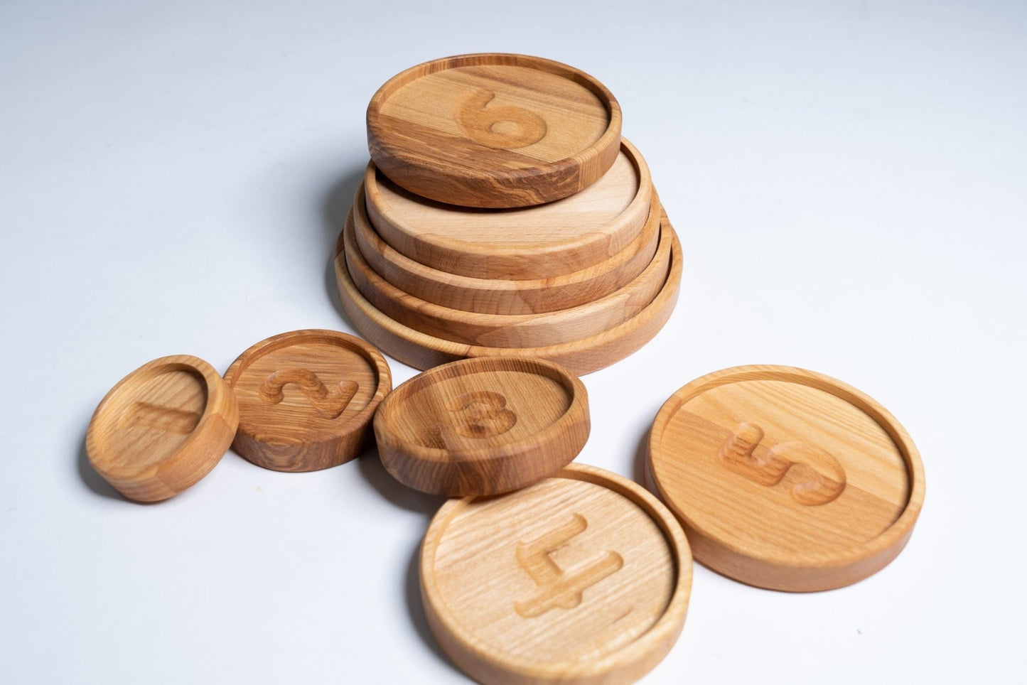 Pagalou - 1 To 10 Round Stacking Tray Set. Traceable Numbers Engraved. - Playlaan