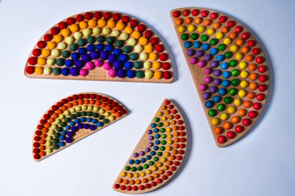 Pagalou - Small Montessori Rainbow With Wooden Balls - Playlaan
