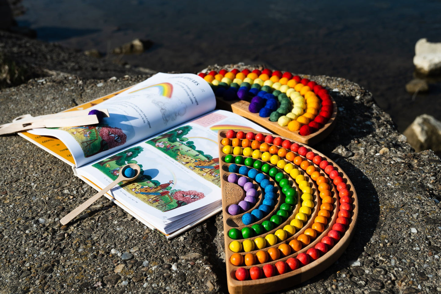 Pagalou - Tracing Montessori Rainbow With Wooden Balls - Playlaan