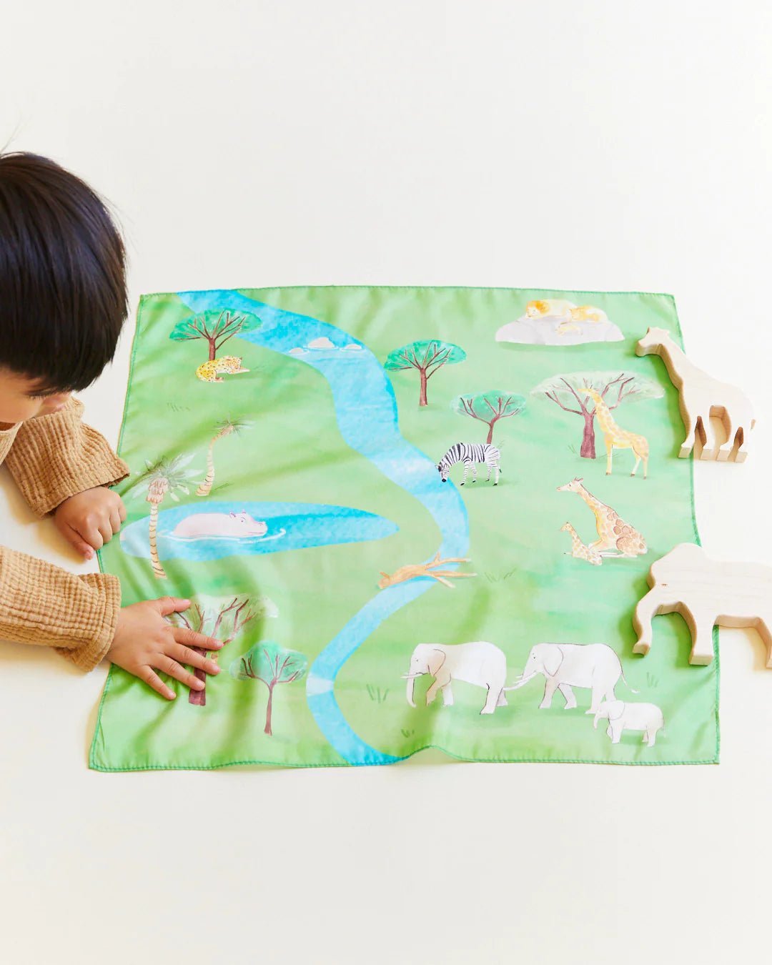 Sarah's Silks - Playmap - Safari - Playlaan