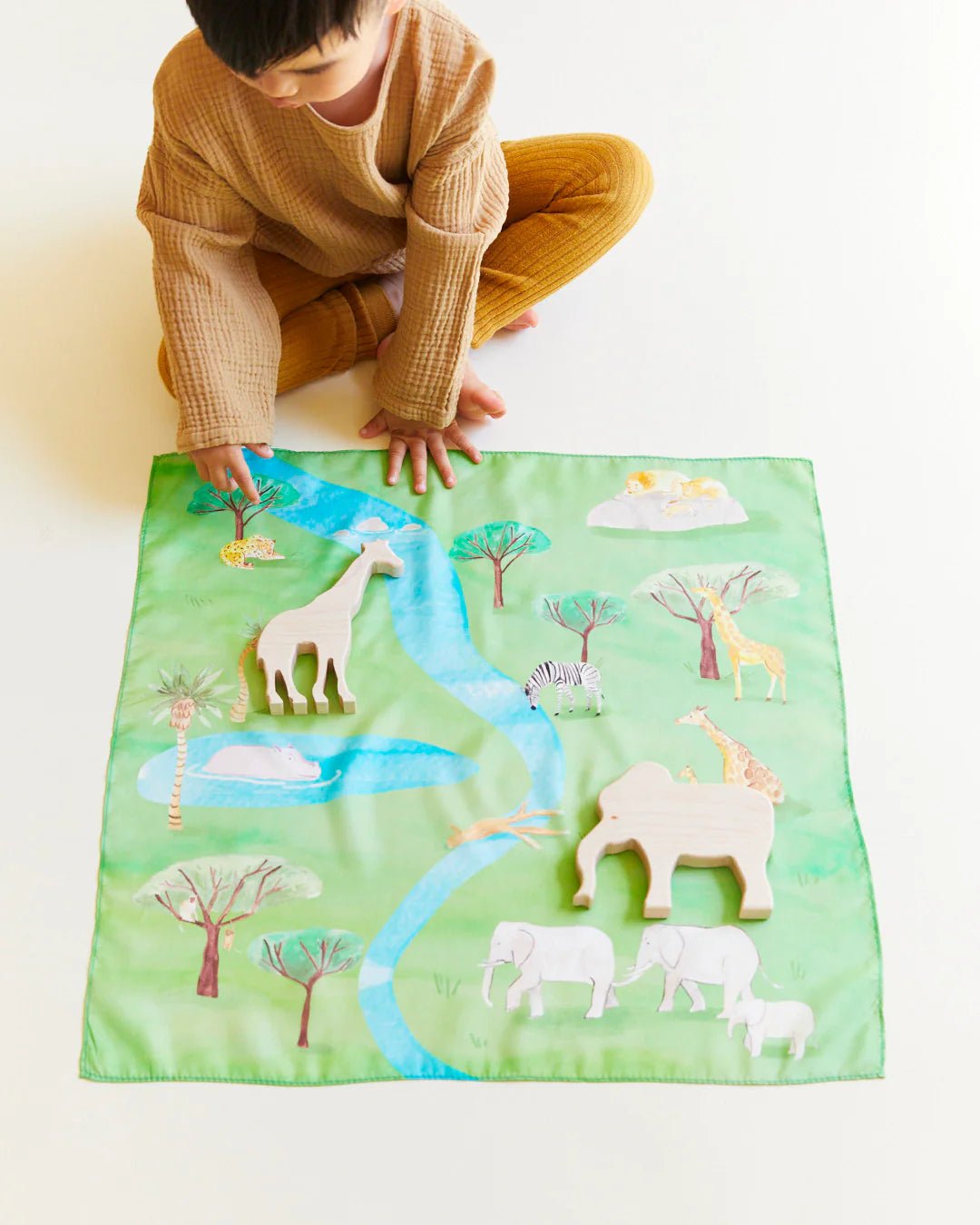 Sarah's Silks - Playmap - Safari - Playlaan