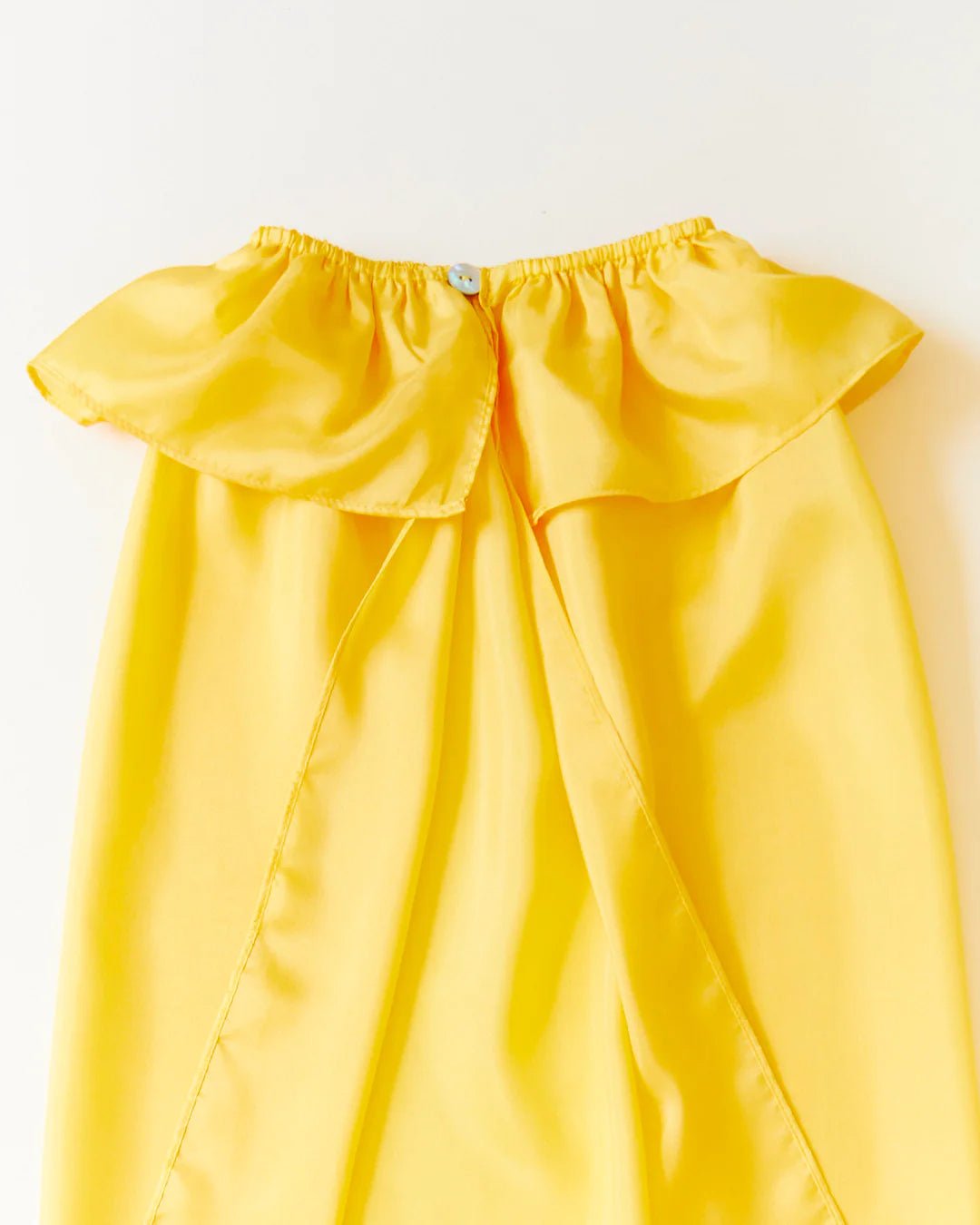 Sarah's Silks - Speelzijde set: Gouden Cape + Zwaard + Kroon - Playlaan