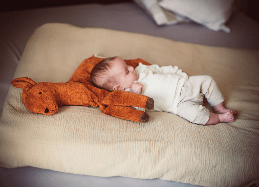 Senger Naturwelt - Warmteknuffel Hert - 39 cm - Playlaan