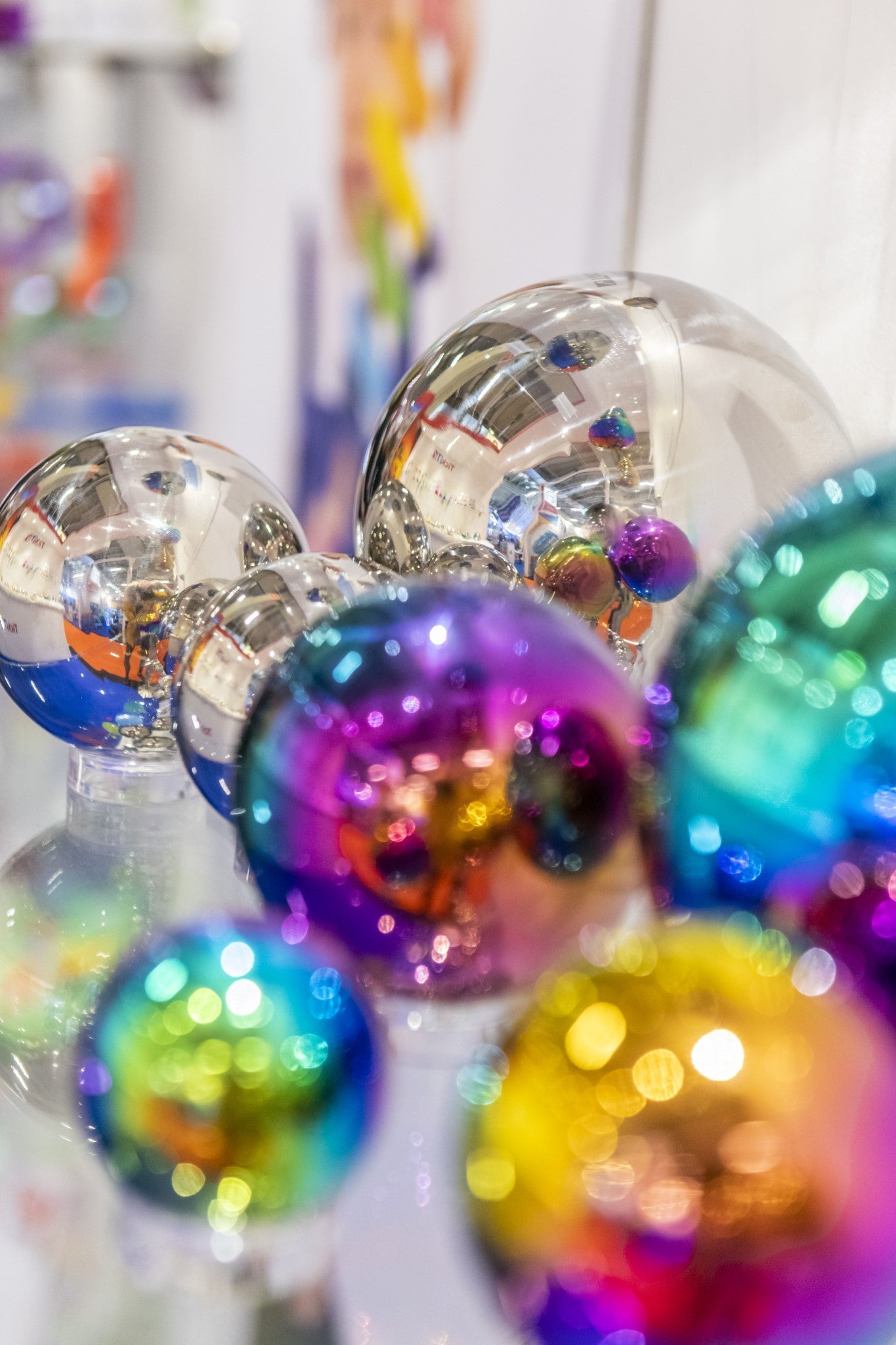 Tickit - Sensory Reflective Colour Burst Balls - Playlaan