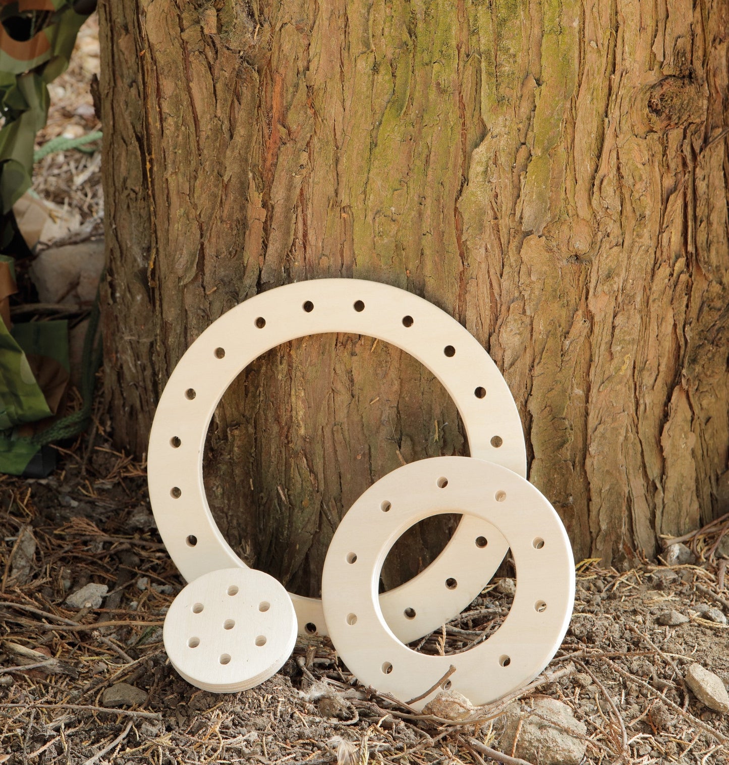 Yellow Door - Natural Threading Frames - Playlaan