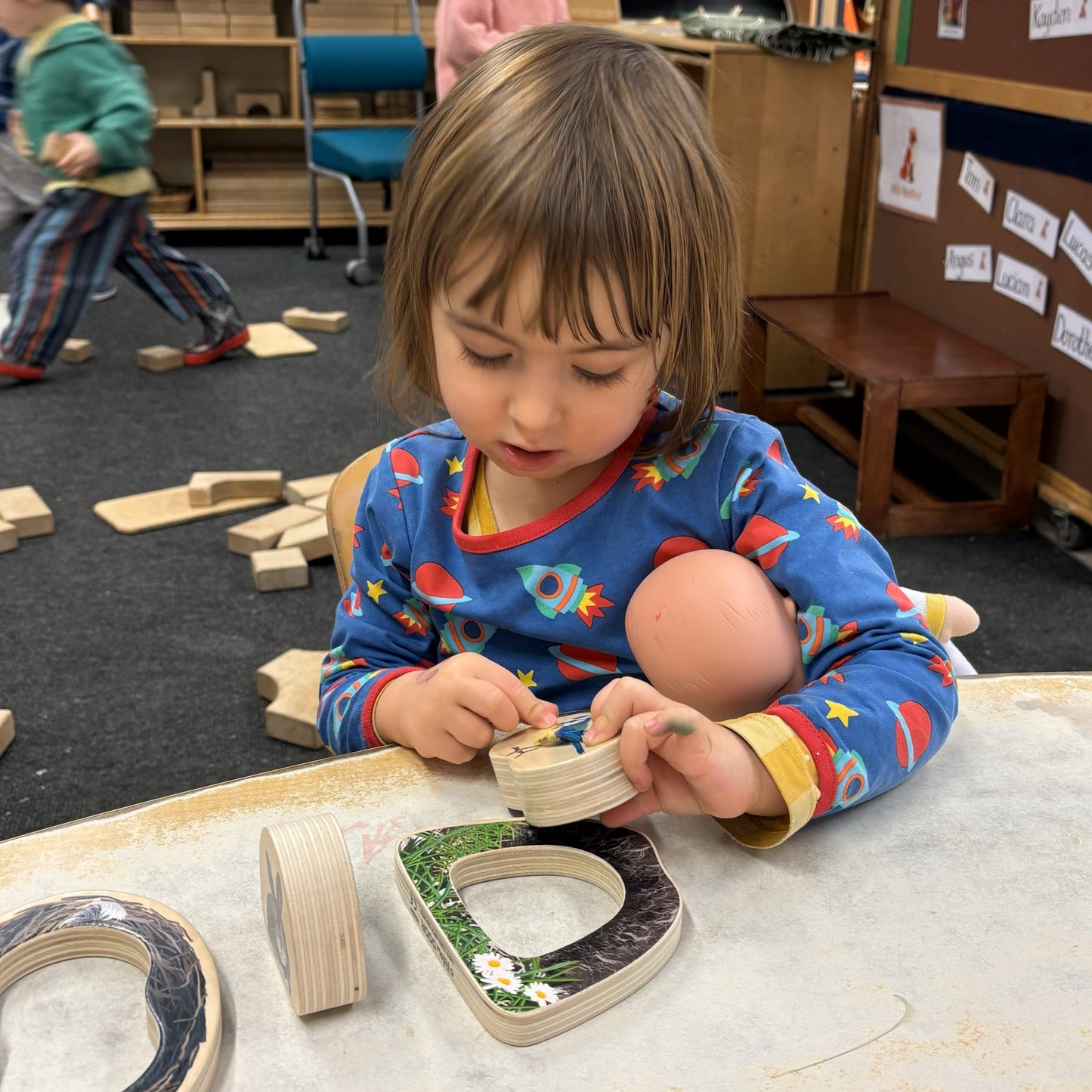 Yellow door - Voel- en zoekspel - bosdieren
