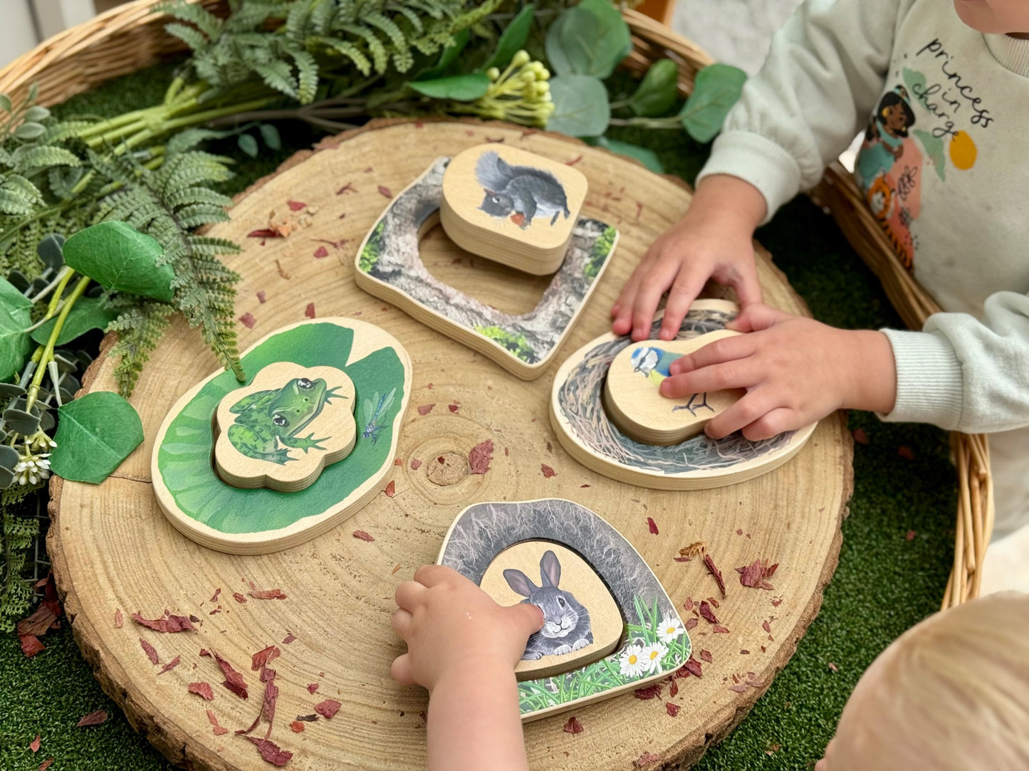 Yellow door - Voel- en zoekspel - bosdieren