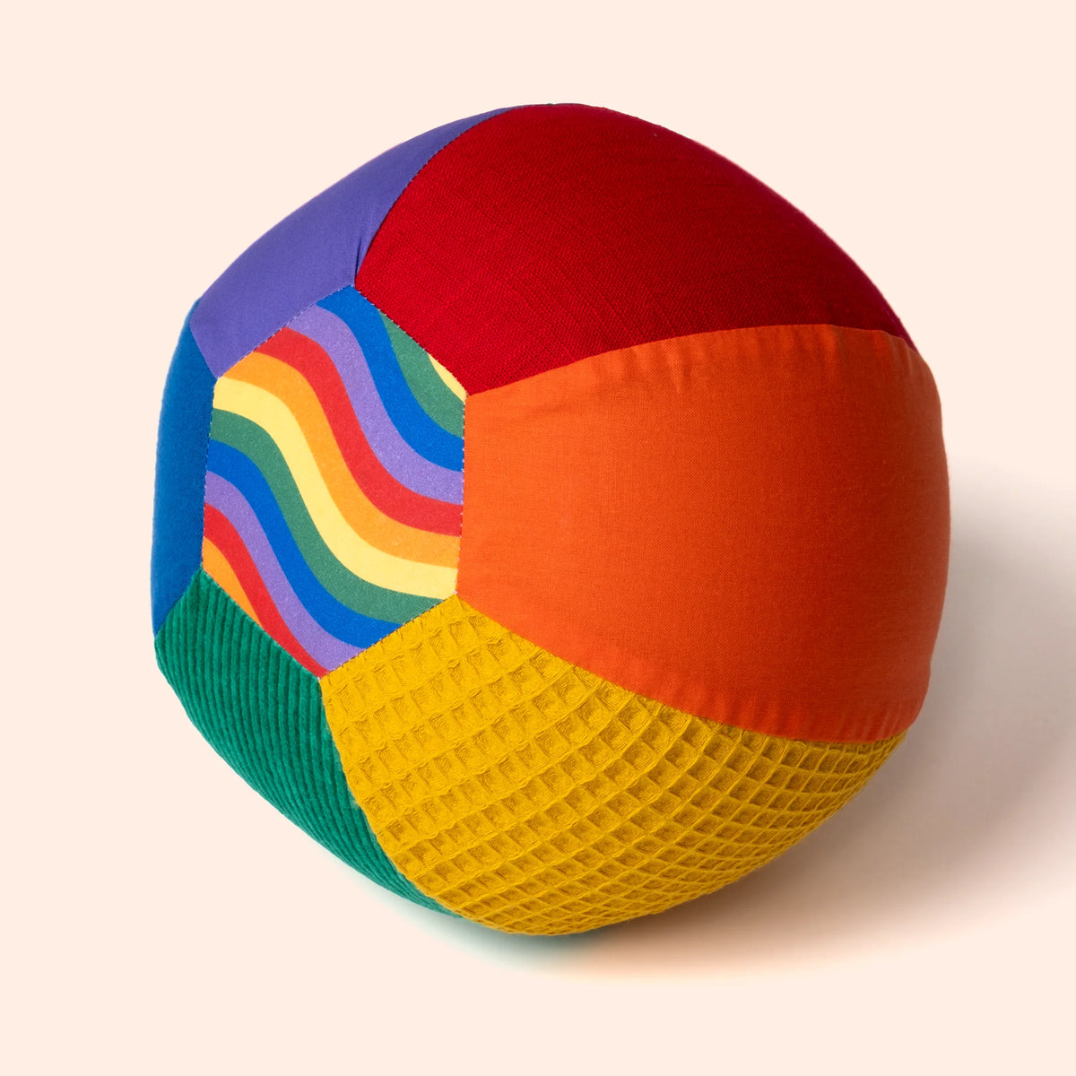 Little Botanic label - Sensorische spelpakket Wave - Ballonbal + Pittenzakjes + Speeldoek - regenboog