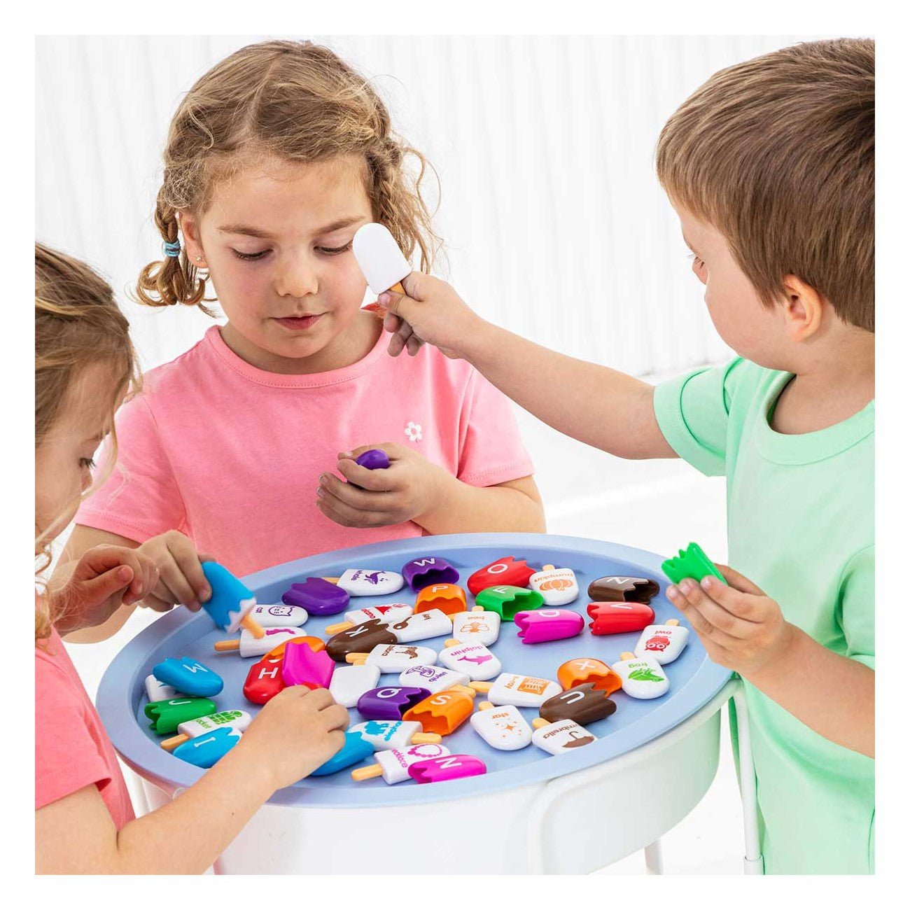 Amaya - Amaya - Educatieve alfabet poppers – 26 stuks - Playlaan