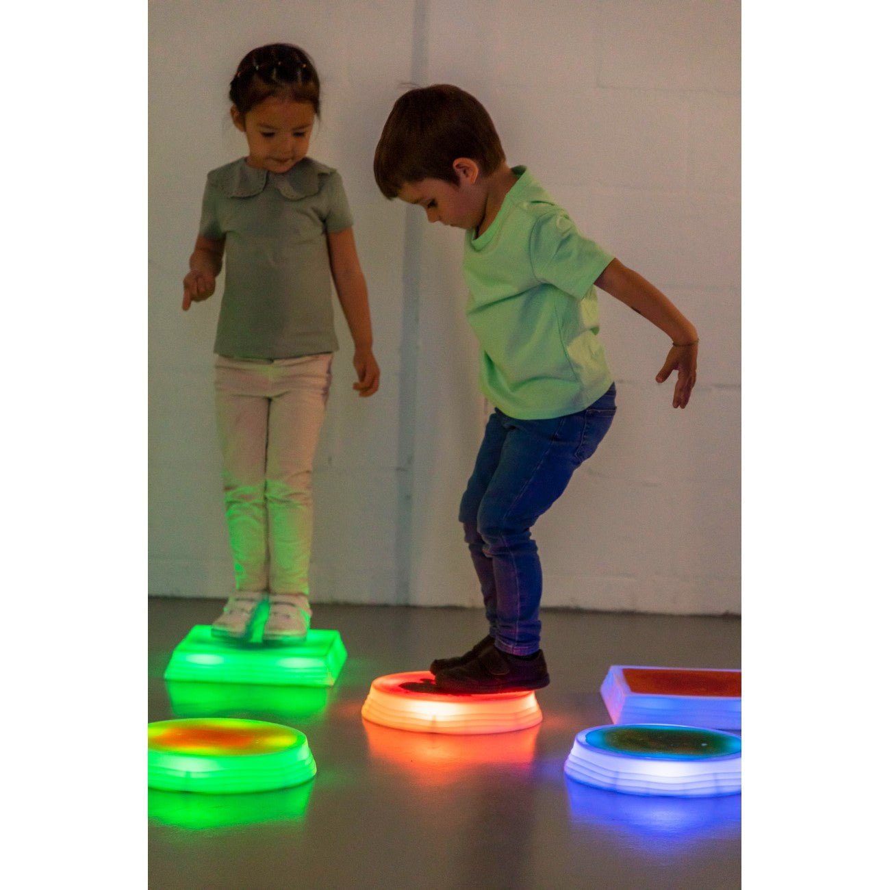 Amaya - Amaya - Ronde lichtgevende stapstenen met vloeistof 3st - Playlaan