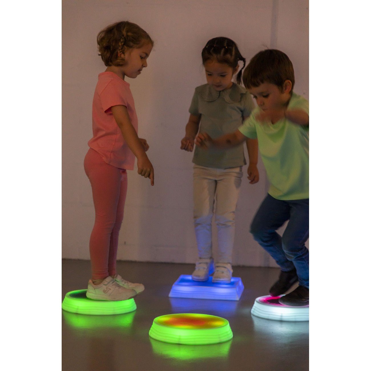 Amaya - Amaya - Ronde lichtgevende stapstenen met vloeistof 3st - Playlaan