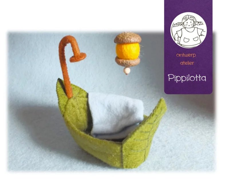 Atelier Pippilotta - Atelier Pippilotta - Bladerbadje met handdoek en eikellampje - Knutselpakket - Playlaan