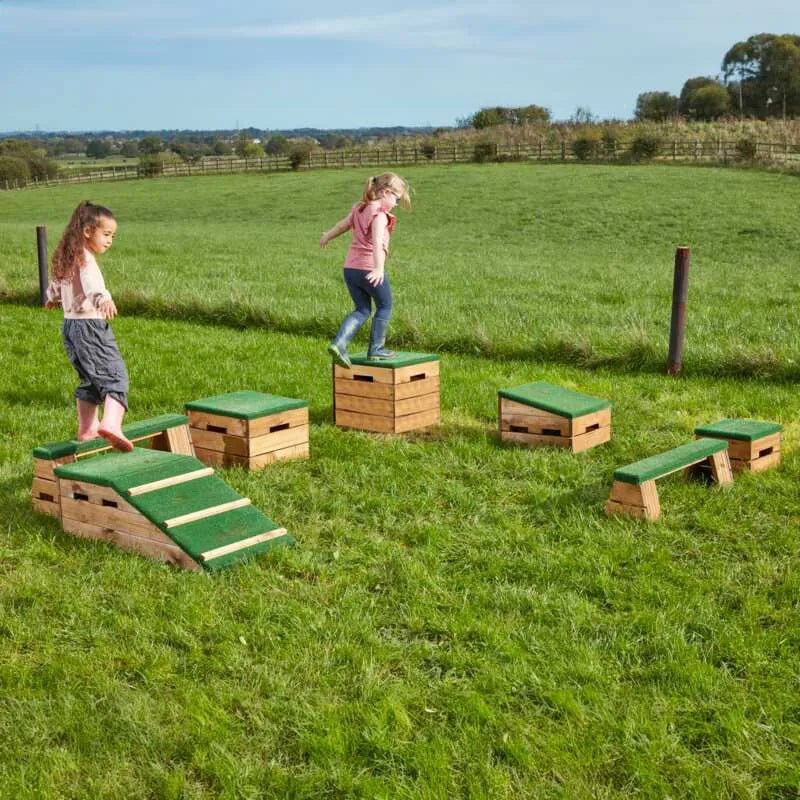 Cosy - Complete set beweeg - en maakparcours Weide (set van 7) - Playlaan