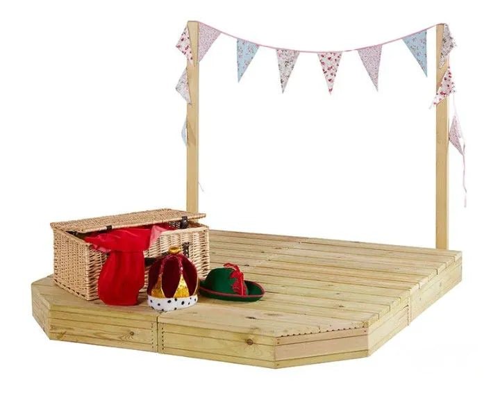 Cosy - Podium en decorachterwand - Playlaan