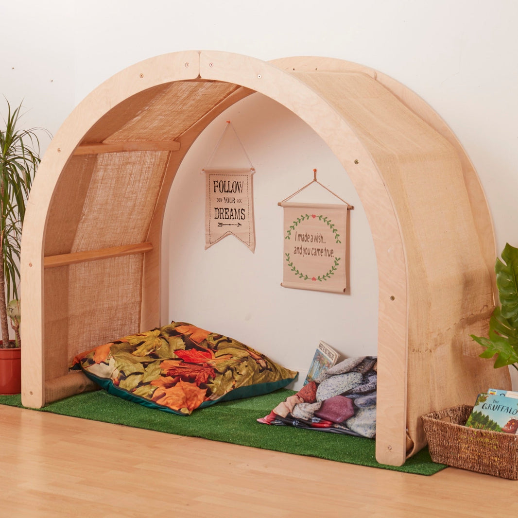 Cosy - Umbu Group boog Den voor binnen - Playlaan