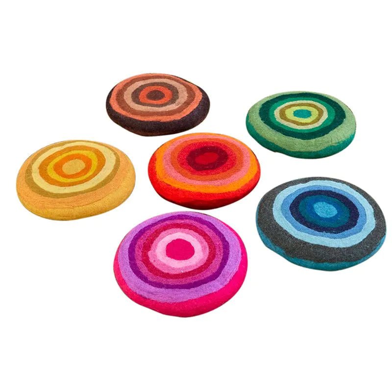 Cosy - Zitkussens regenboog 6st - Wolvilt - Playlaan