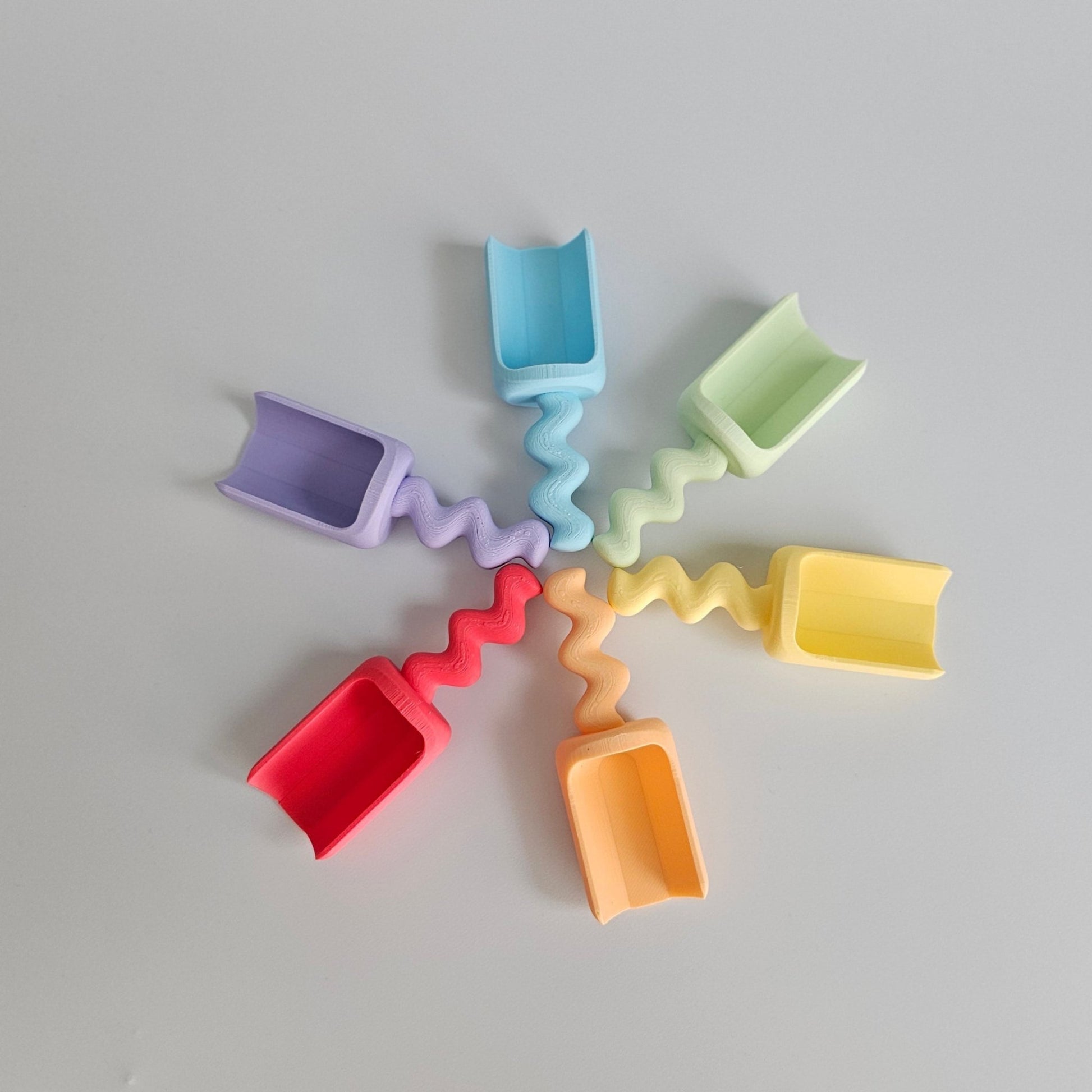 Grennn - Grennn - Speelbakje met schepjes set - Pastel - Playlaan