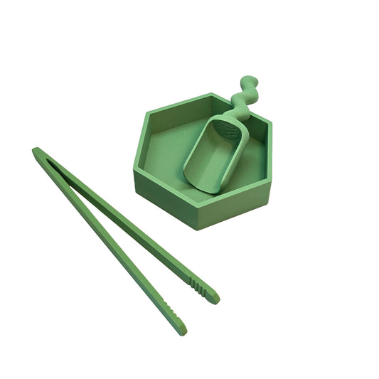 Grennn - Grennn - Speelset 3st - Pincet, speelbakje, schepje - Classic groen - Playlaan