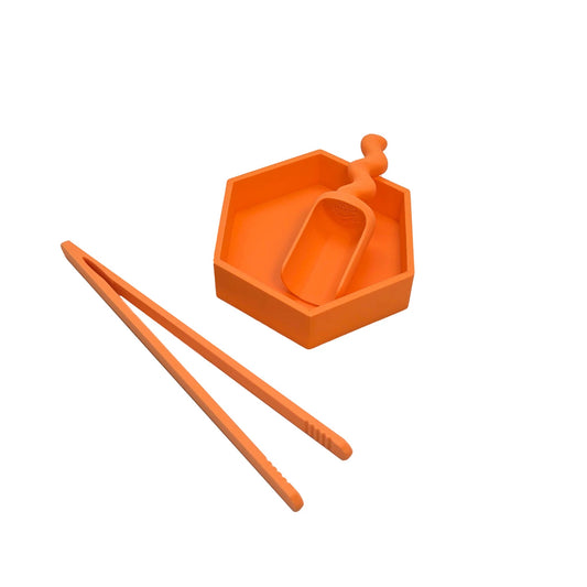 Grennn - Grennn - Speelset 3st - Pincet, speelbakje, schepje - Classic oranje - Playlaan