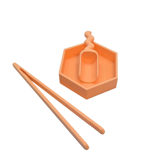 Grennn - Grennn - Speelset 3st - Pincet, speelbakje, schepje - Pastel oranje - Playlaan